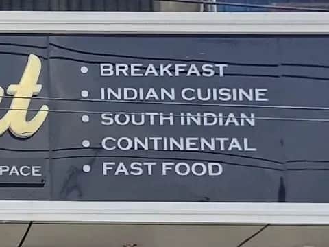 What the board lists, Arrive on Ayodhya Road