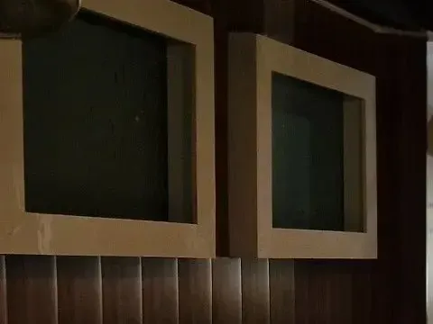 Fluted wood walls, The main dining hall