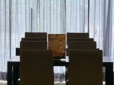 Morning Specials, The curtained dining room